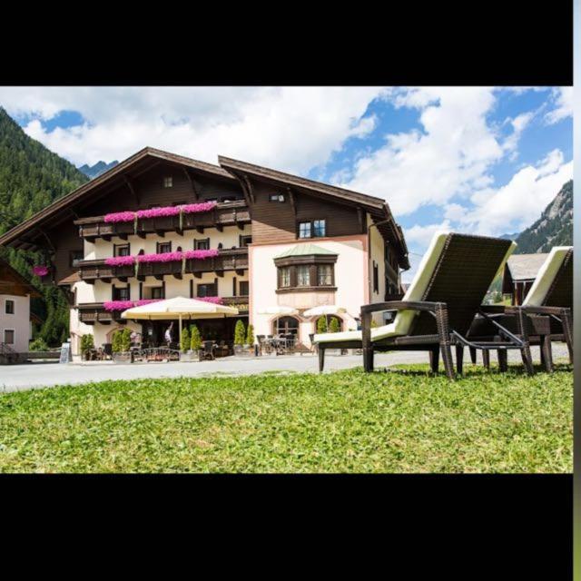 Hotel Restaurant Liesele Sonne Sankt Leonhard im Pitztal Exterior foto