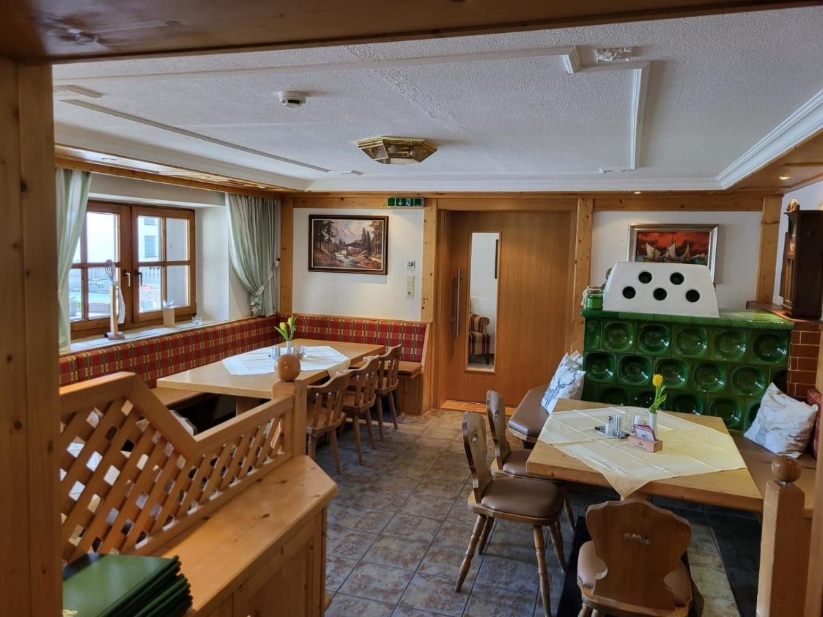 Hotel Restaurant Liesele Sonne Sankt Leonhard im Pitztal Exterior foto