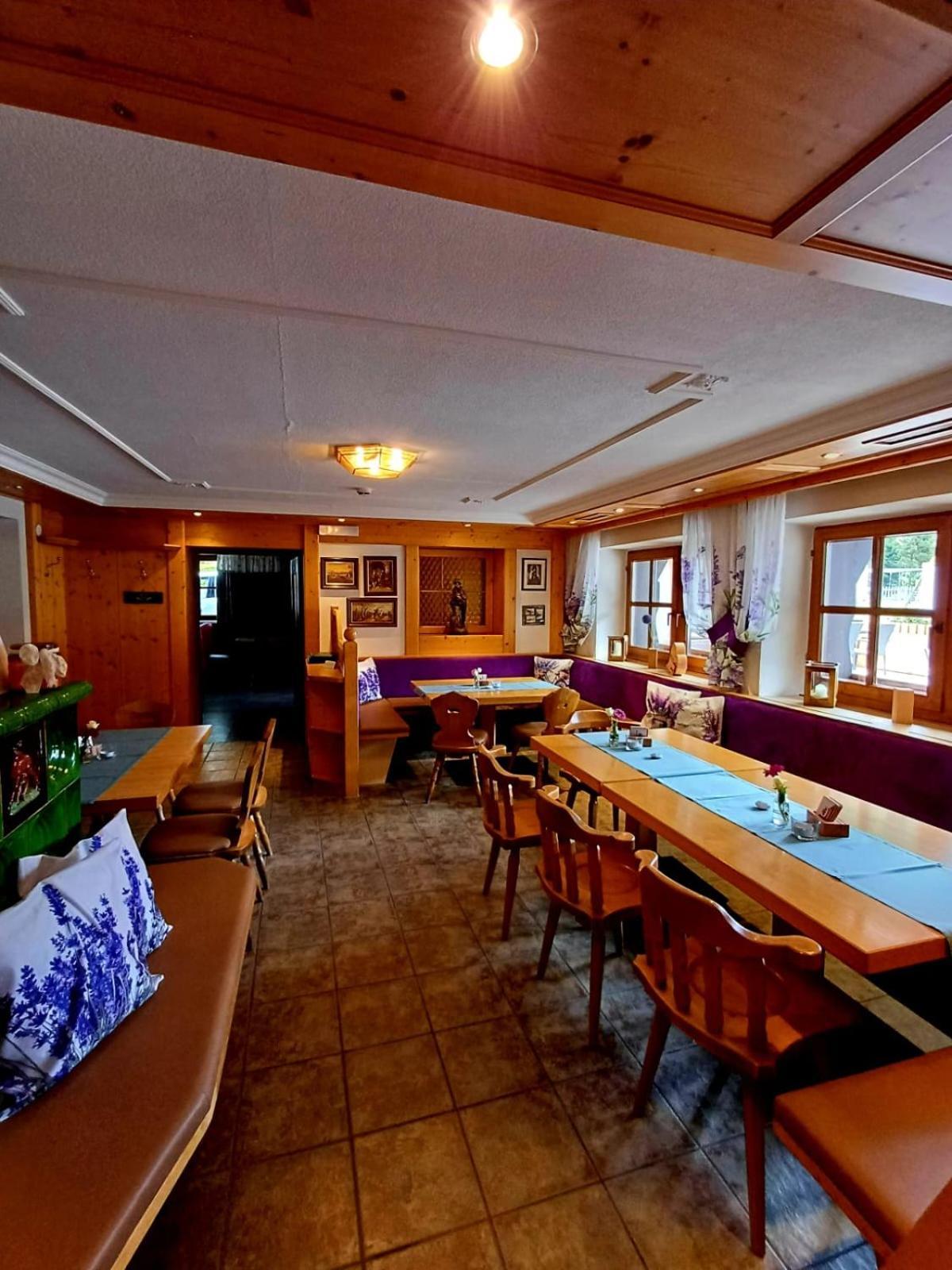 Hotel Restaurant Liesele Sonne Sankt Leonhard im Pitztal Exterior foto