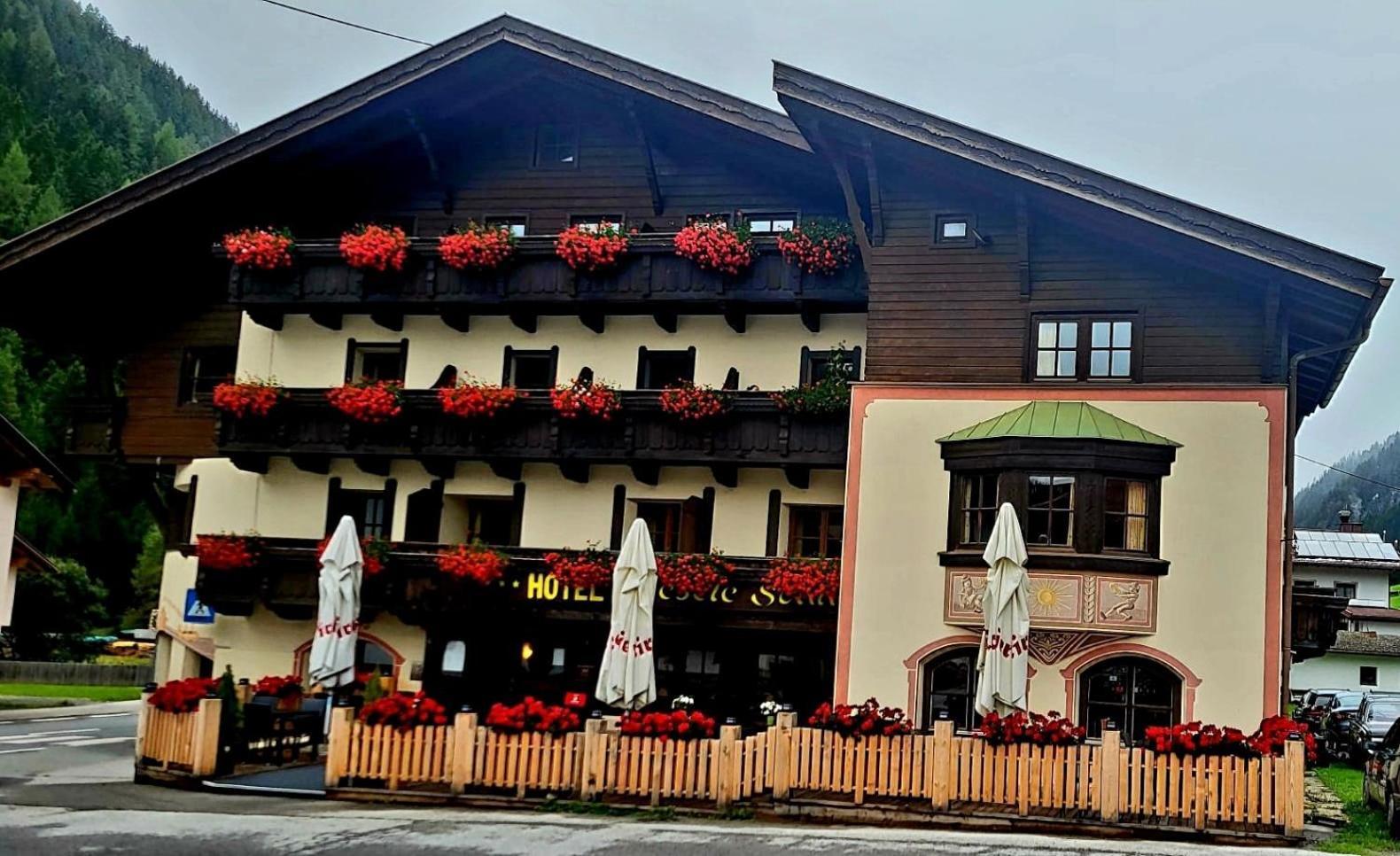 Hotel Restaurant Liesele Sonne Sankt Leonhard im Pitztal Exterior foto